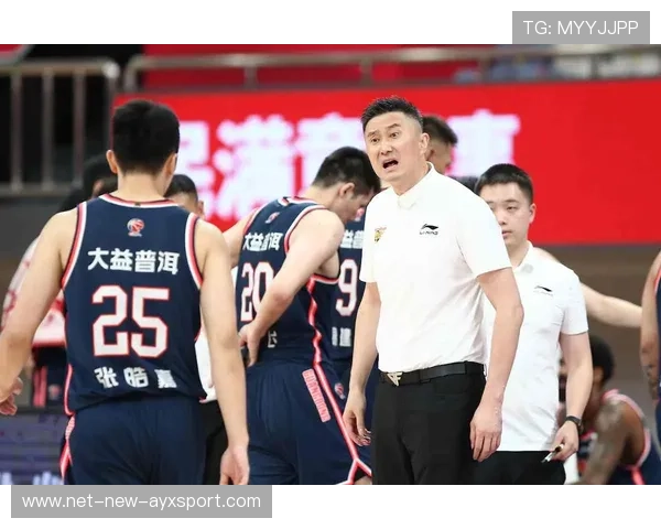 山东高速男篮攻防两端火力全开，外线三分攻势强劲