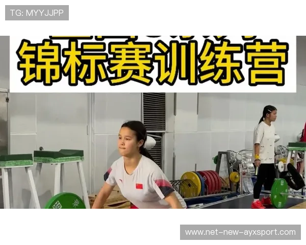 举重训练课程结合青少年成长需求制定，举重教育